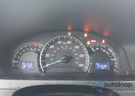 2015 Toyota Camry Le/Se/Xle/Xse z USA, uszkodzony, nr VIN 4T1BF1FK8FU082871